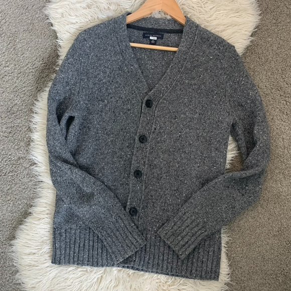 Banana Republic Other - Banana Republic Tweed Lamb's Wool V-Neck Cardigan in Heathered Gray - Size M